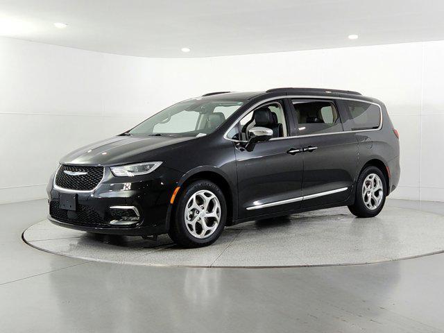 2022 chrysler pacifica limited