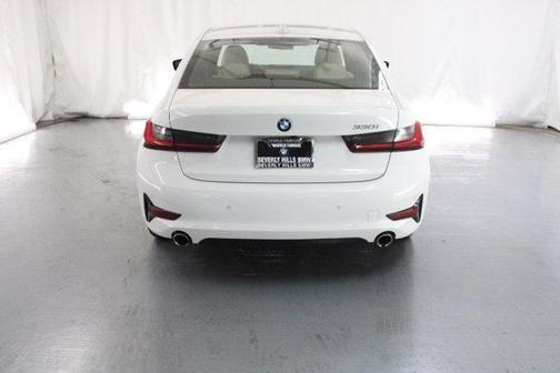 2022 bmw 330