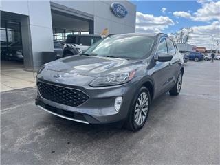 2022 Ford Escape titanium