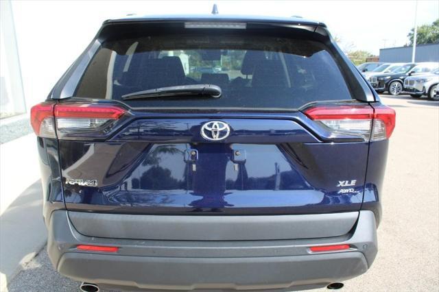 2019 toyota rav4 xle