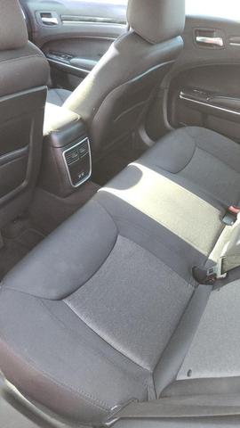 2018 chrysler 300 touring