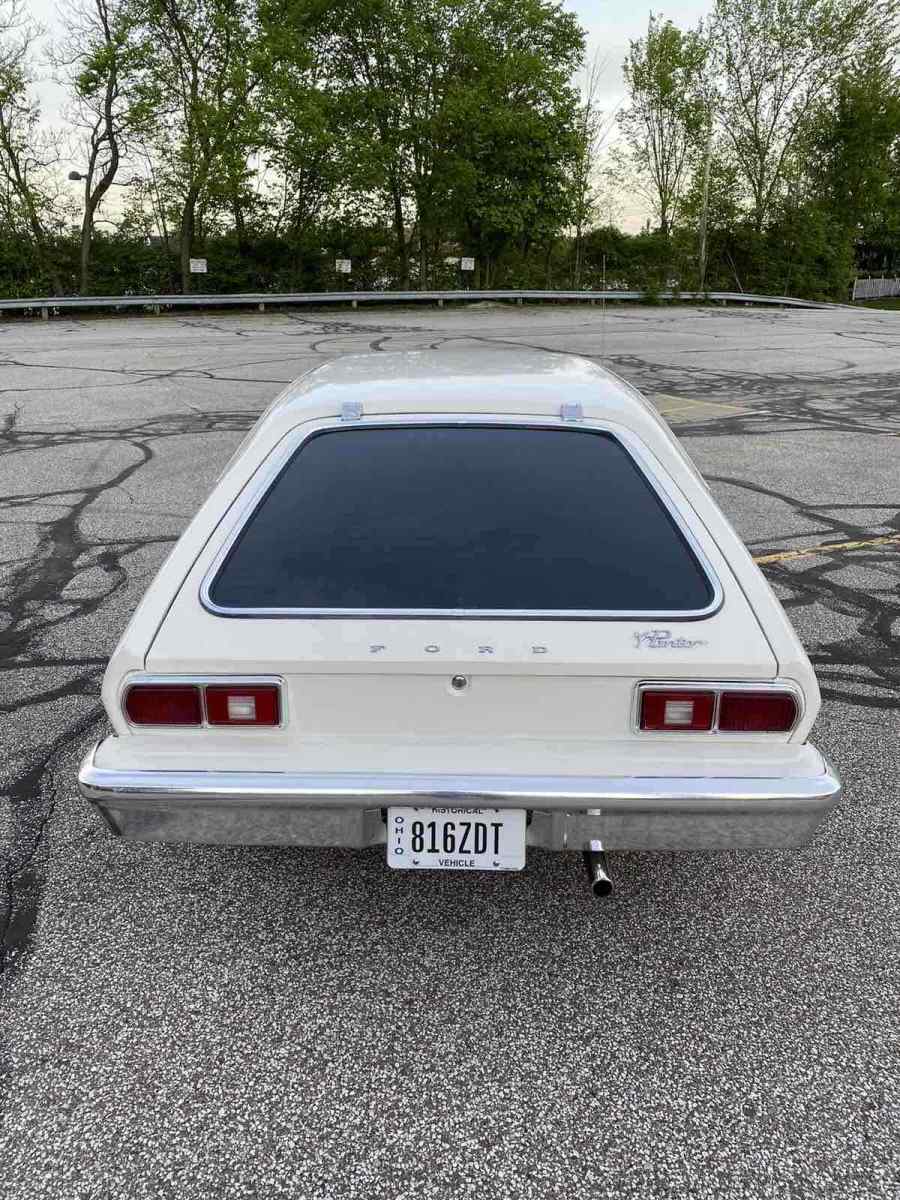 1977 ford pinto hatchback white rwd automatic base