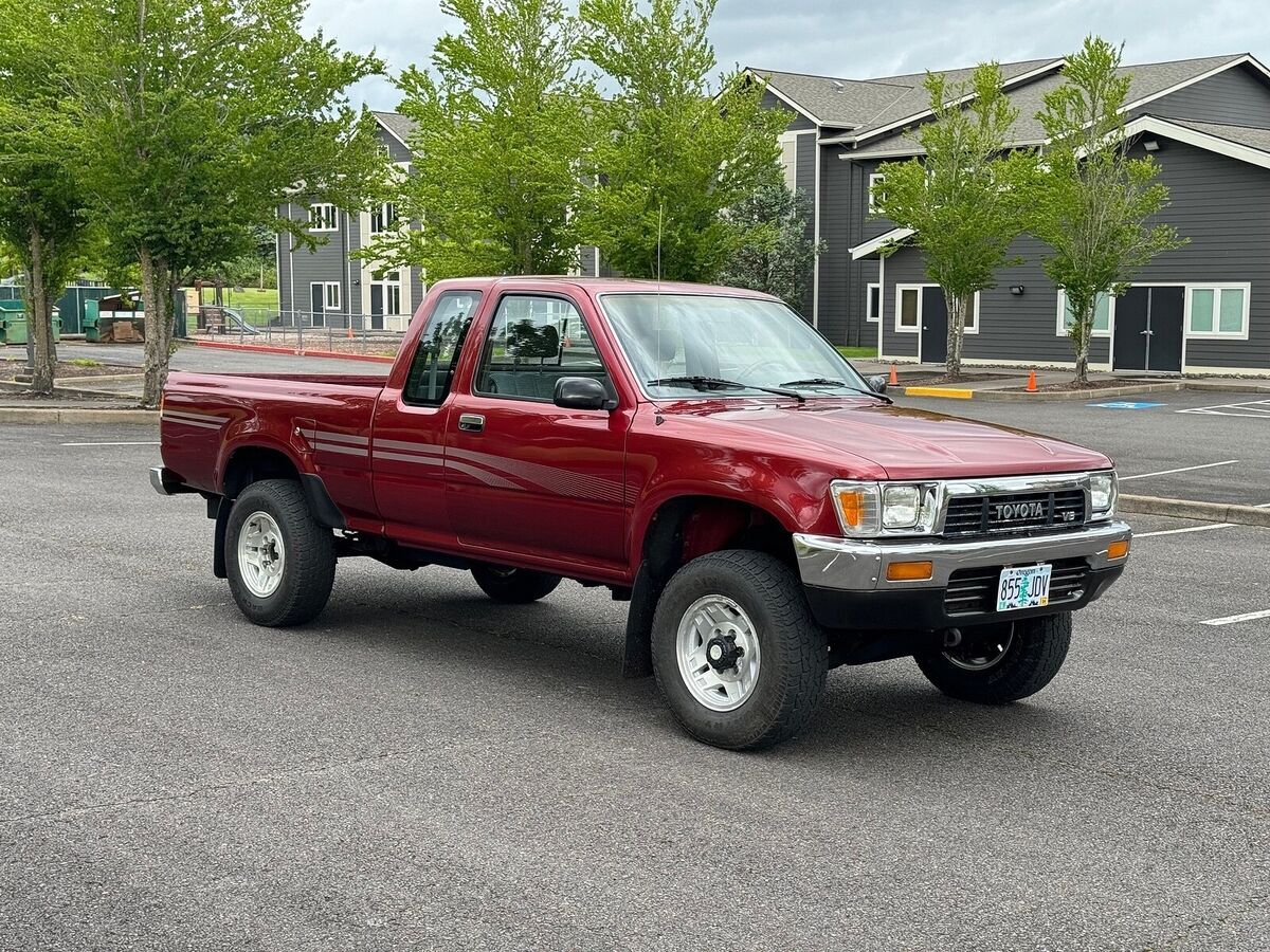 1991 toyota pickup extra-cab low miles 106k