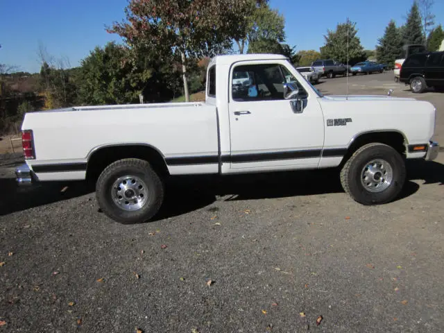 90 dodge d150 4x4 shortbed barnfind survivor