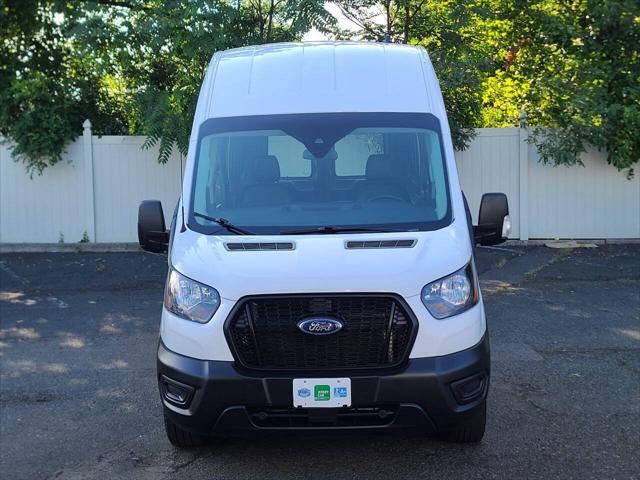 2021 ford transit-250 base