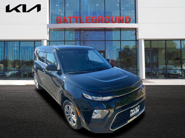 2022 kia soul lx