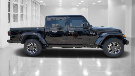 2024 Jeep Gladiator