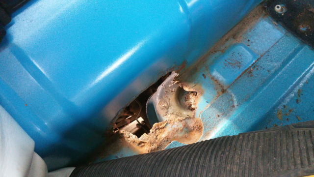 1993 geo tracker convertible - blue w/ blue seats excellent condition