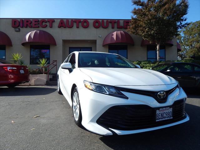 2018 toyota camry le