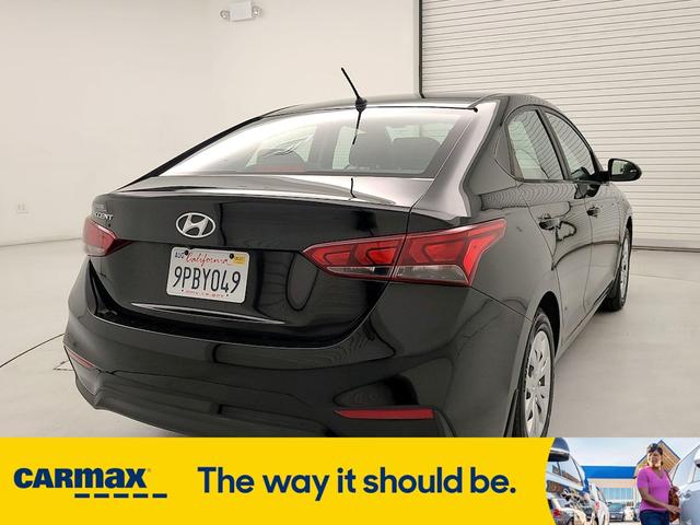 2019 hyundai accent se