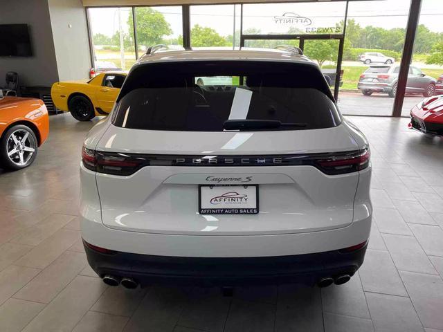 2019 porsche cayenne s