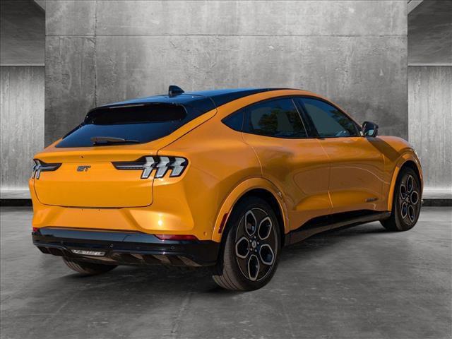 2022 ford mustang mach-e gt