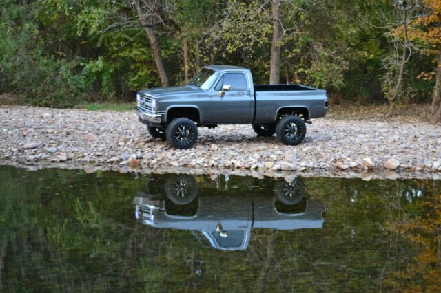 1986 chevrolet k-10 4x4 short bed squarebody