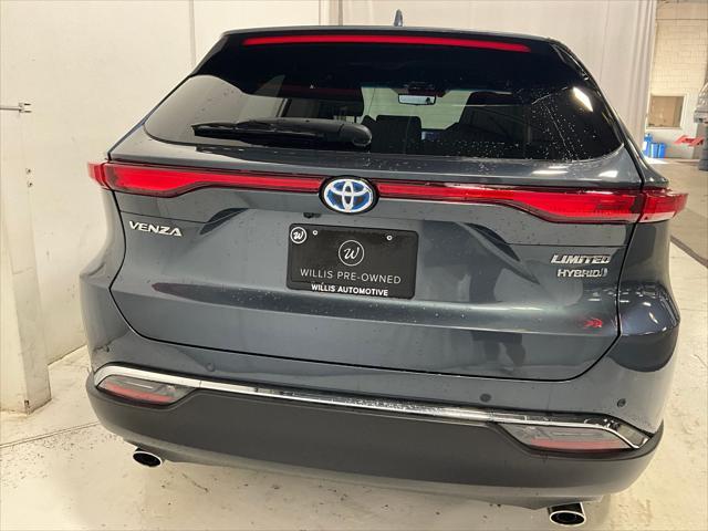 2022 toyota venza limited