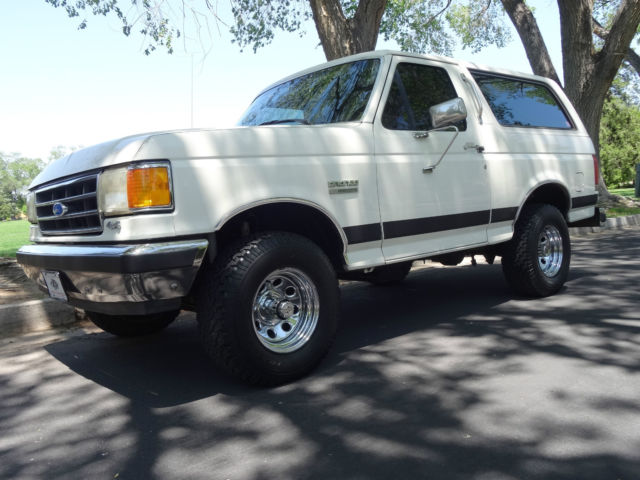 1990 ford bronco 4x4 full size v-8 automatic removable top clean