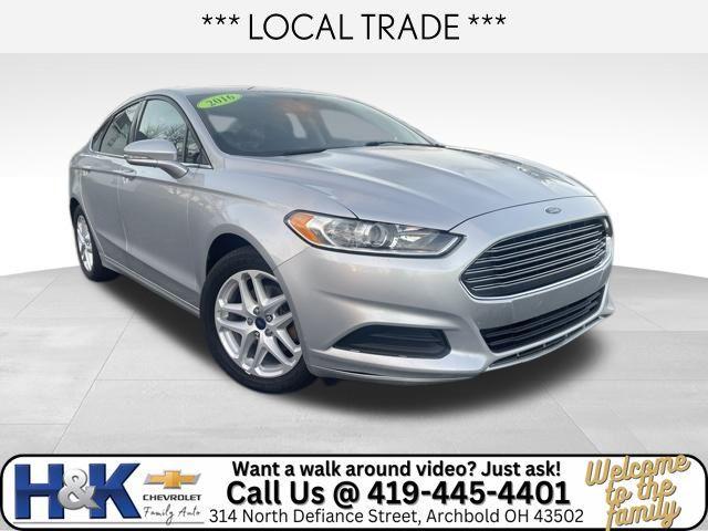 2016 ford fusion se