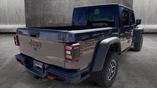 2024 Jeep Gladiator