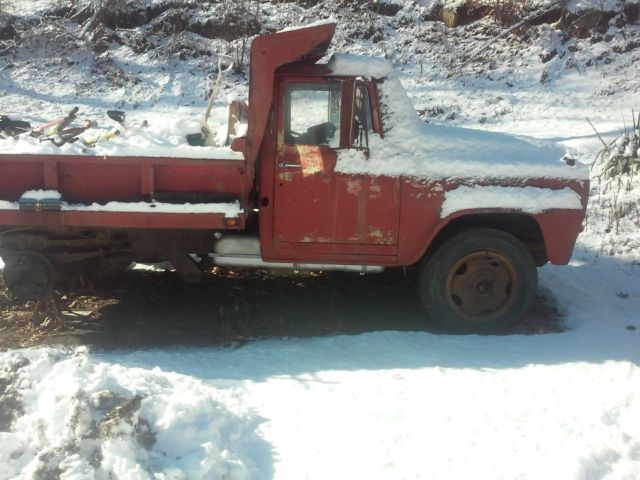 1961 international b162 dump truck 304 v-8 power steering