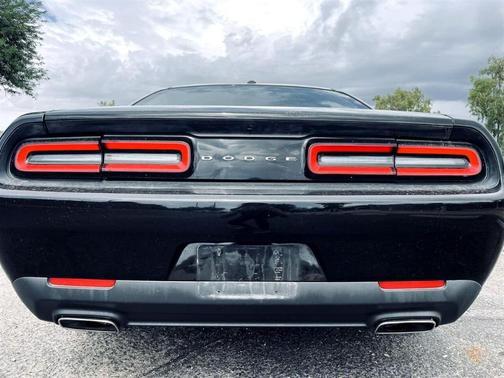 2016 dodge challenger in milwaukee, wisconsin