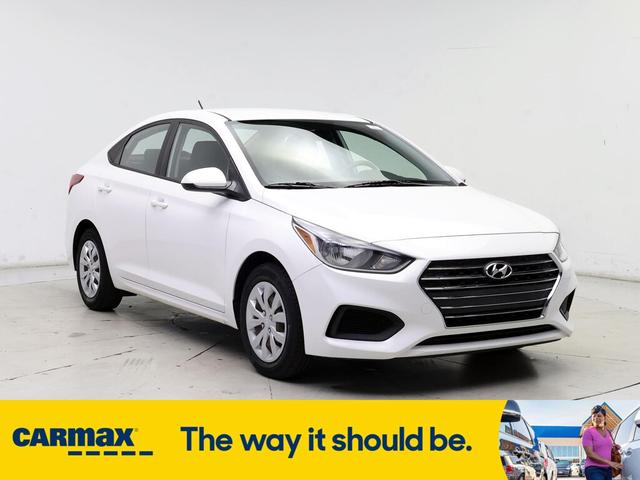 2019 hyundai accent se