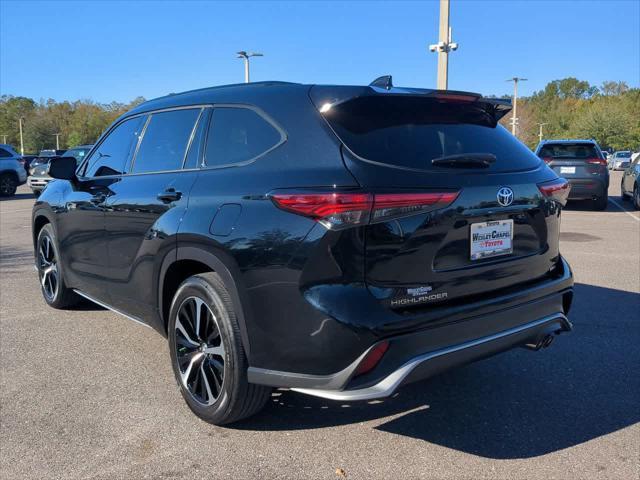 2022 toyota highlander xse