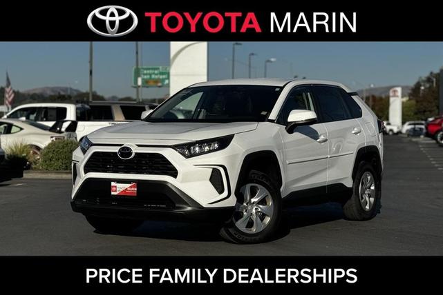 2022 toyota rav4 le