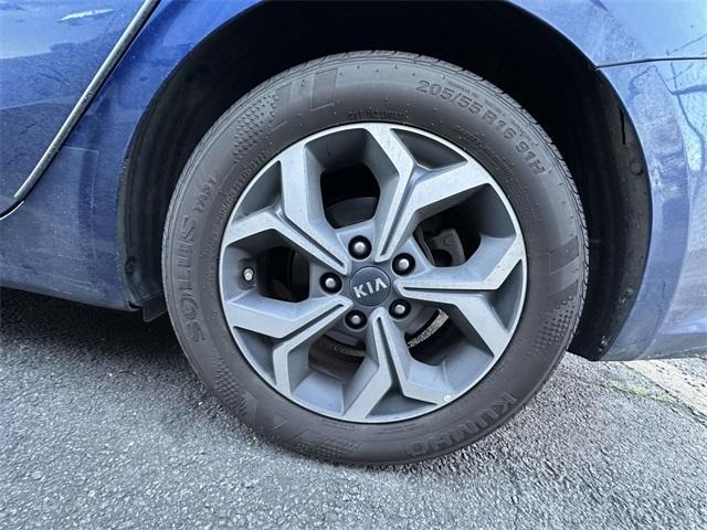 2021 kia forte lxs