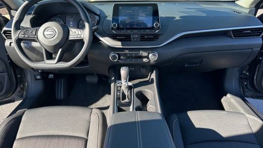 2025 Nissan Altima