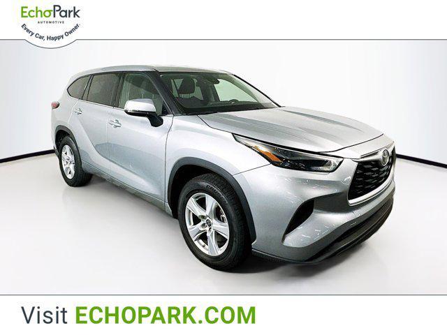 2022 toyota highlander l