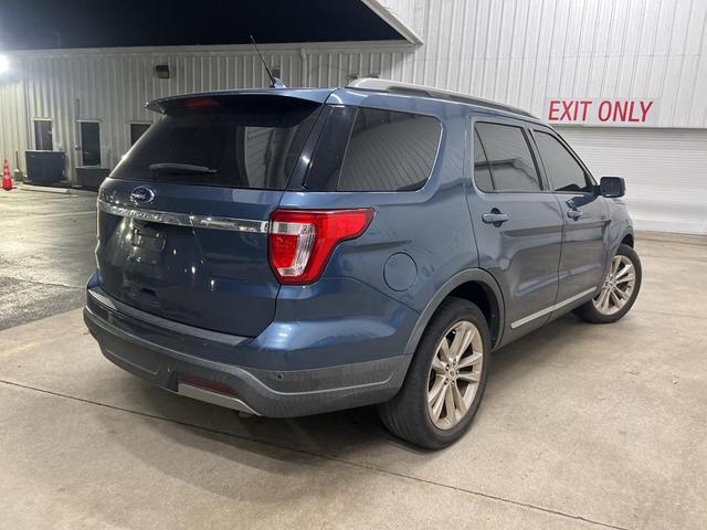 2019 ford explorer xlt