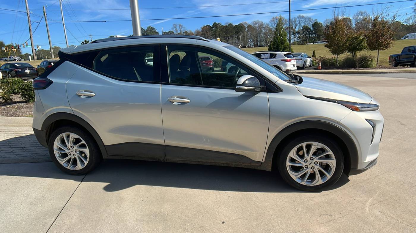 2023 chevrolet bolt euv lt