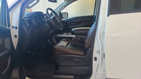 2017 Nissan Titan