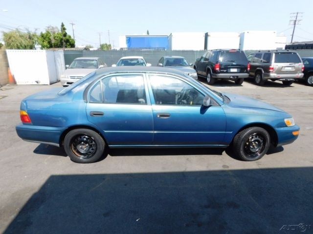 1993 standard used 1.6l i4 16v automatic sedan no reserve