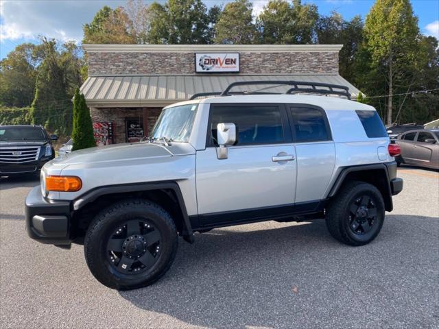 2008 toyota fj cruiser base