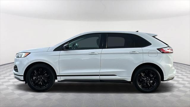2022 ford edge se