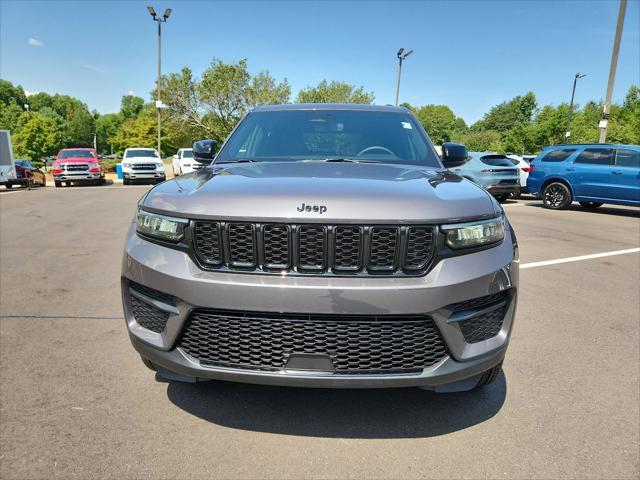 2024 jeep grand cherokee altitude 4x4