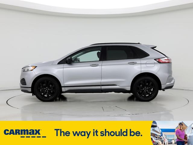 2022 ford edge se