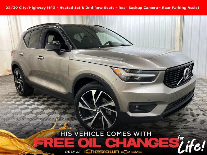 used 2022 volvo xc40 r-design