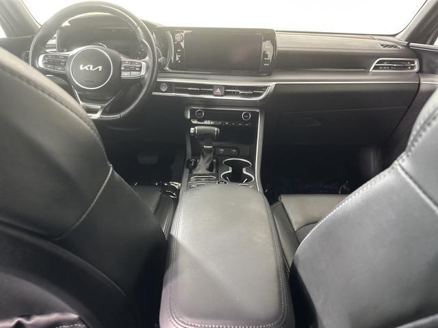 2022 kia k5 gt-line