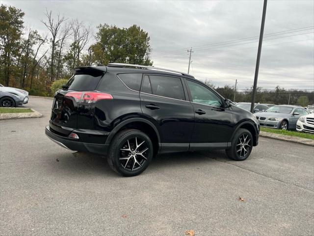 2017 toyota rav4 se