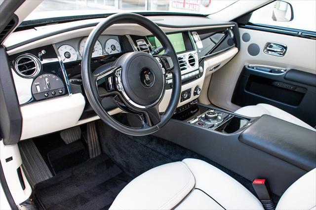 2015 rolls-royce ghost sedan