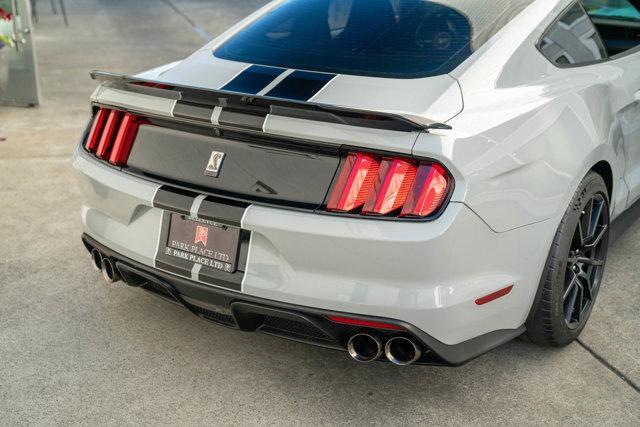 2017 ford shelby gt350 base