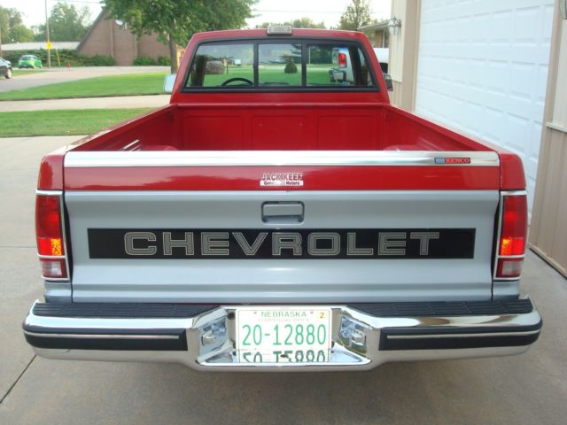 1988 s10 pickup tahoe package 37k miles no rust excellent condition 4.3 v6 auto
