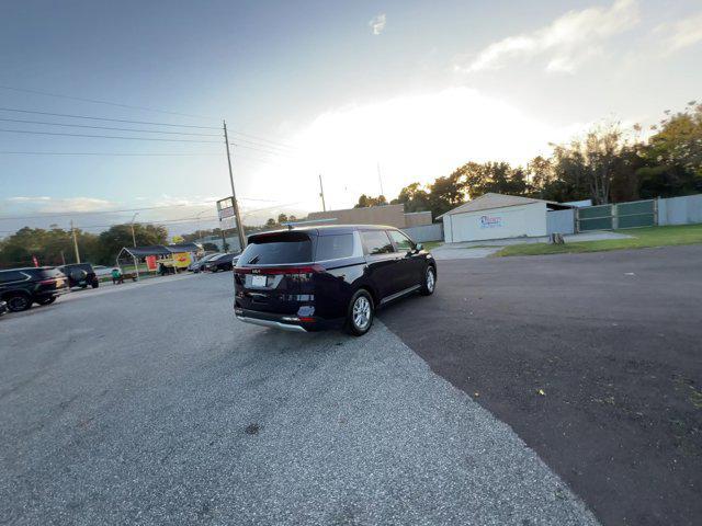 2023 kia carnival lx