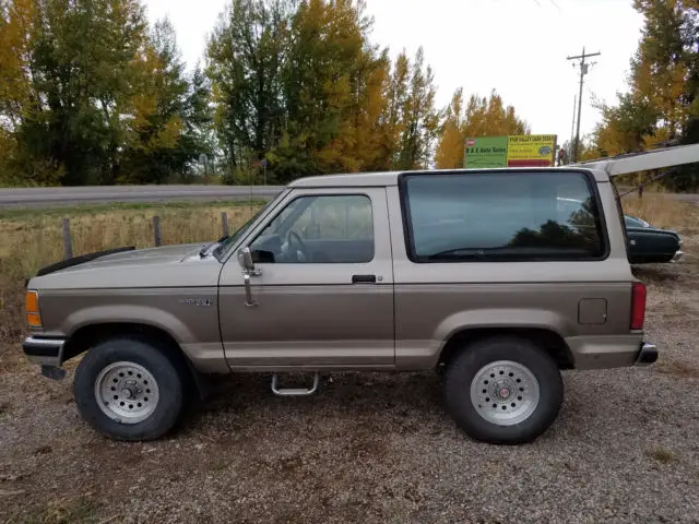 very clean 1989 ford bronco ii xlt no reserve!!!!!!!