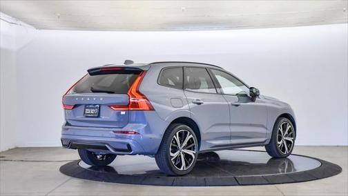 2022 volvo s60 recharge plug-in hybrid