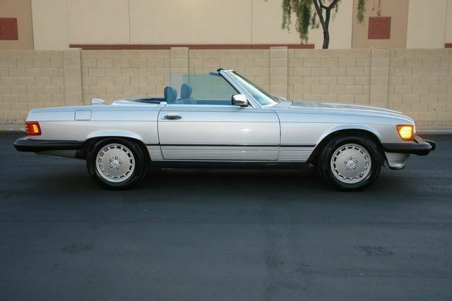 1987 mercedes-benz 560 series, silver with 56000 miles available now!