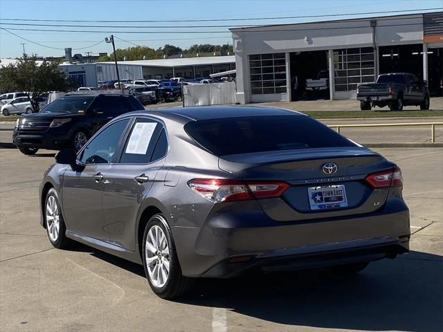 2018 toyota camry le