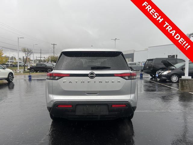 2022 nissan pathfinder s 2wd
