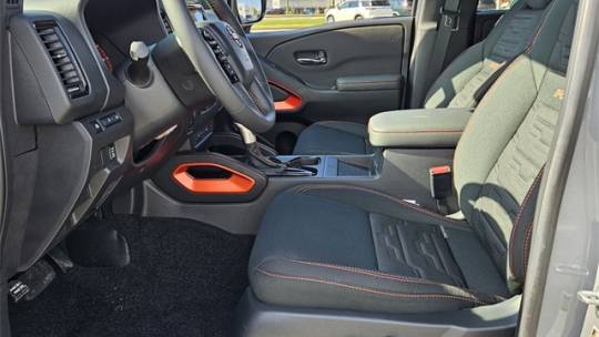 2024 Nissan Navara (Frontier) pro-x
